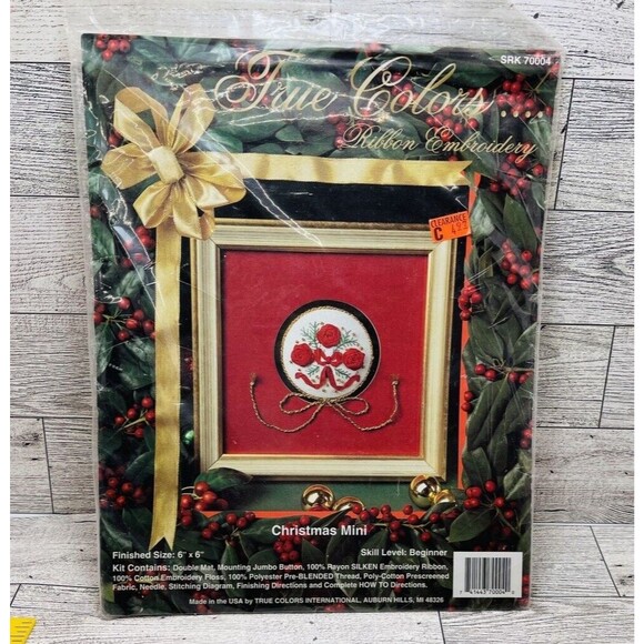 Christmas Mini Ribbon Embroidery KIT Red Roses Beginner Craft USA 6"  Cottage - Picture 1 of 7